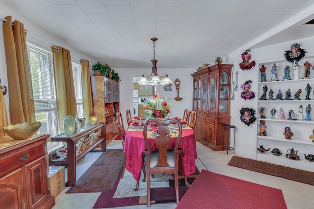3018 Enoch Avenue, Zion, IL 60099