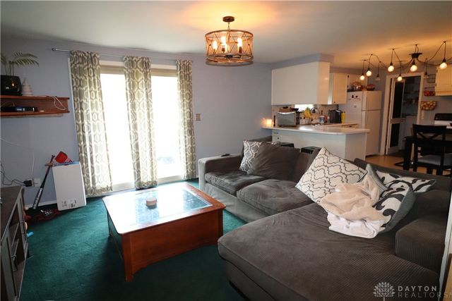 4944 Chesham Drive, Huber Heights, OH 45424