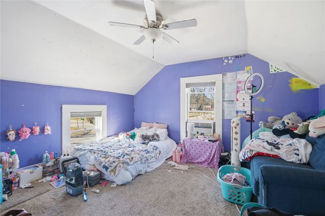 708 3rd Street SE, Independence, IA 50644