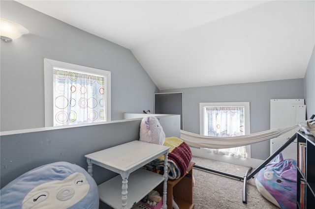 708 3rd Street SE, Independence, IA 50644