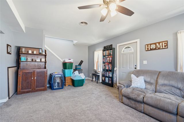 708 3rd Street SE, Independence, IA 50644