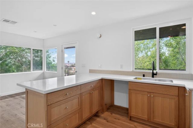 901 Micheltorena, Los Angeles, CA 90026