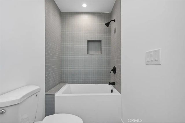 901 Micheltorena, Los Angeles, CA 90026