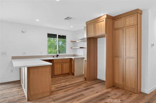 901 Micheltorena, Los Angeles, CA 90026