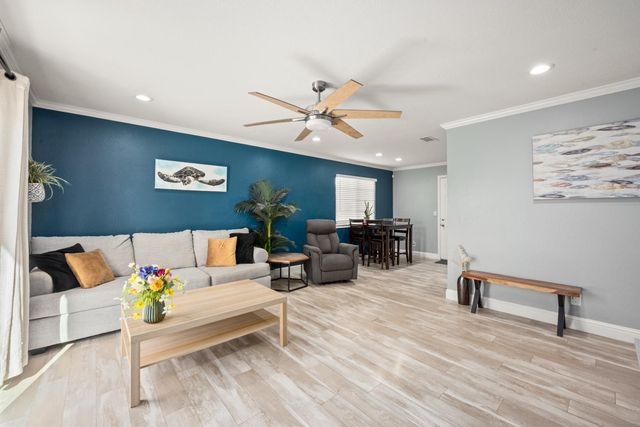 600 P St, Lincoln, CA 95648