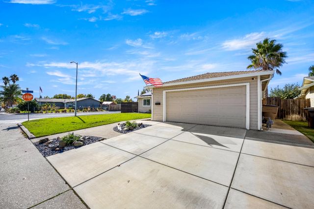 600 P St, Lincoln, CA 95648