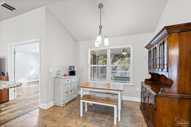 6132 Winchester Cir, Milton, FL 32570