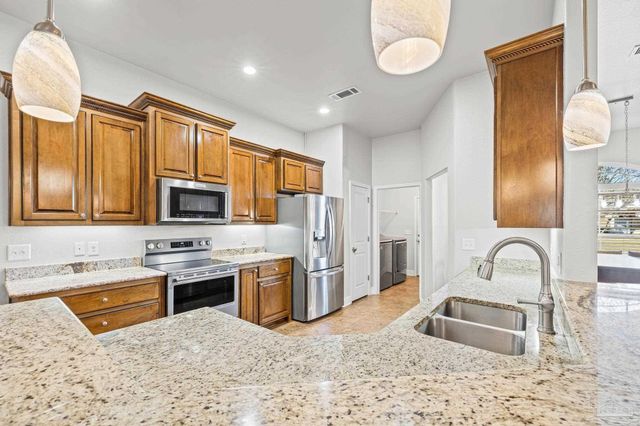 6132 Winchester Cir, Milton, FL 32570