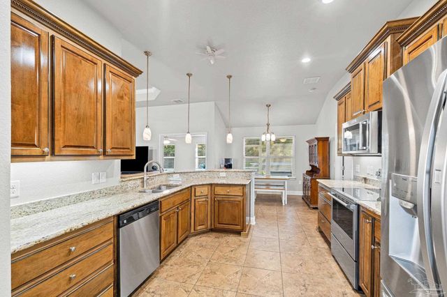 6132 Winchester Cir, Milton, FL 32570