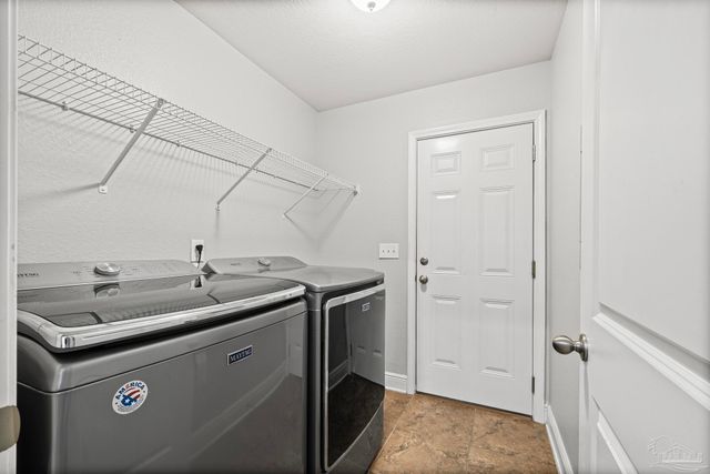 6132 Winchester Cir, Milton, FL 32570