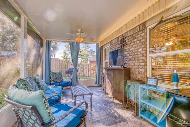 6132 Winchester Cir, Milton, FL 32570