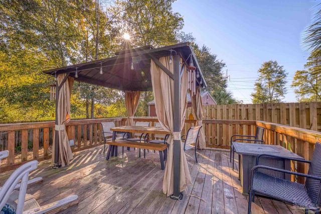 6132 Winchester Cir, Milton, FL 32570