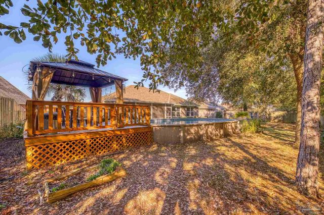 6132 Winchester Cir, Milton, FL 32570