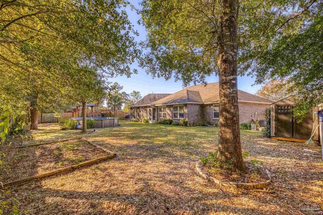 6132 Winchester Cir, Milton, FL 32570