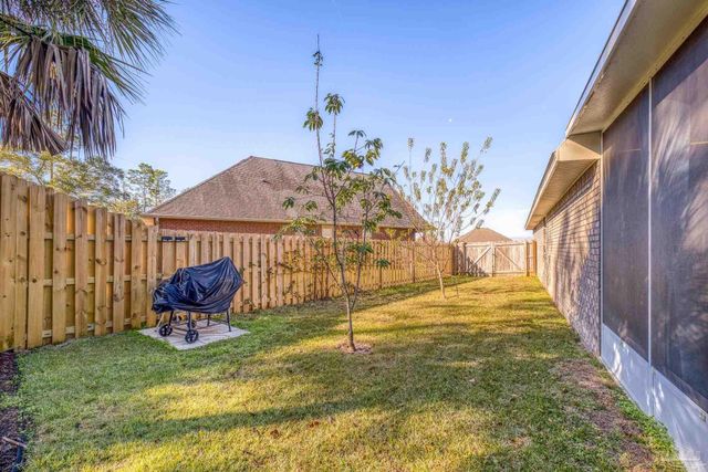 6132 Winchester Cir, Milton, FL 32570