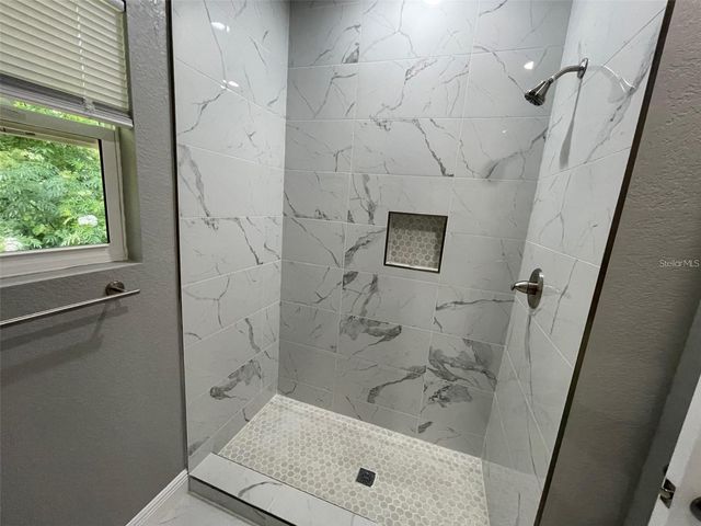 634 NE 15TH TERRACE, Gainesville, FL 32641