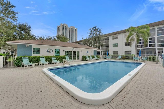 1501 S Ocean Boulevard 301, Pompano Beach, FL 33062