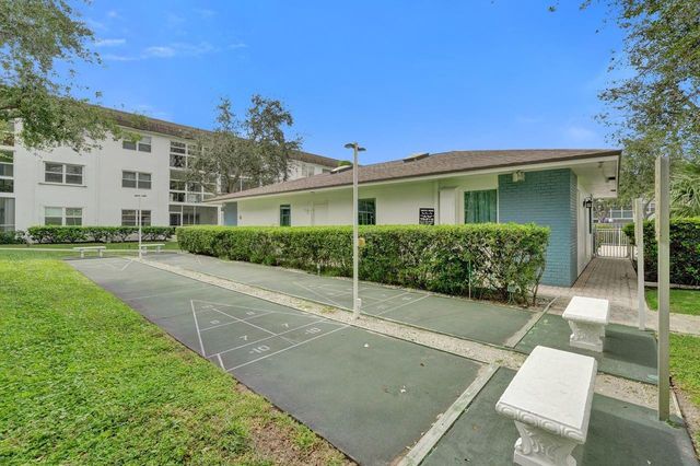 1501 S Ocean Boulevard 301, Pompano Beach, FL 33062