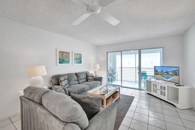 1501 S Ocean Boulevard 301, Pompano Beach, FL 33062