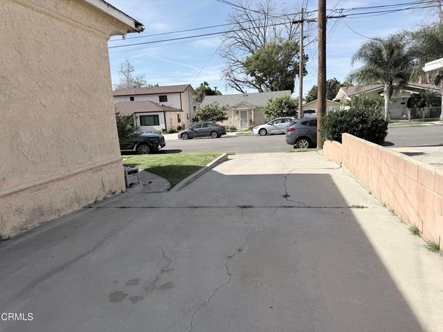 321 Walnut Street, Santa Paula, CA 93060