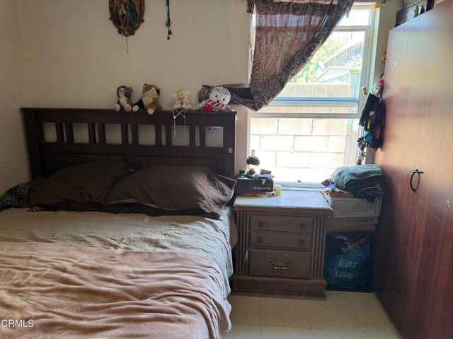 321 Walnut Street, Santa Paula, CA 93060