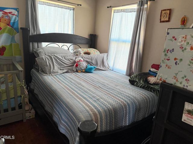 321 Walnut Street, Santa Paula, CA 93060