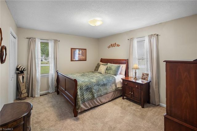 1025 Springwood Lane, Archdale, NC 27263