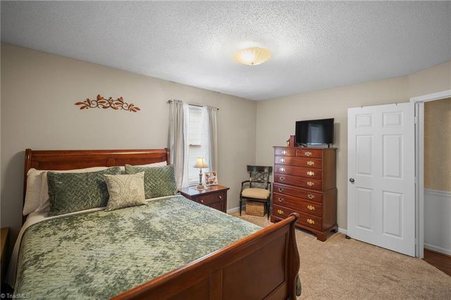 1025 Springwood Lane, Archdale, NC 27263