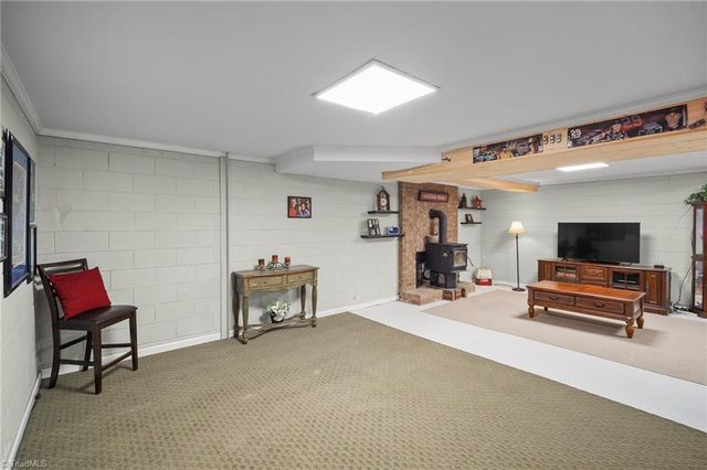 1025 Springwood Lane, Archdale, NC 27263