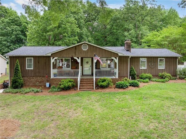 1025 Springwood Lane, Archdale, NC 27263