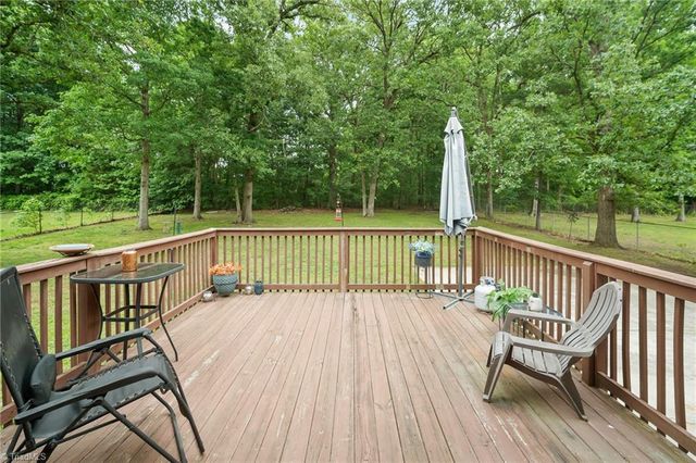 1025 Springwood Lane, Archdale, NC 27263
