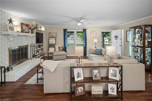 1025 Springwood Lane, Archdale, NC 27263