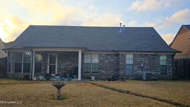 8274 Willow Drive, Southaven, MS 38671