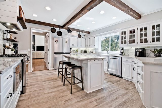 103 S John Lane, Rogers, AR 72756