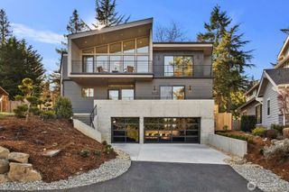 1653 105th Avenue SE, Bellevue, WA 98004