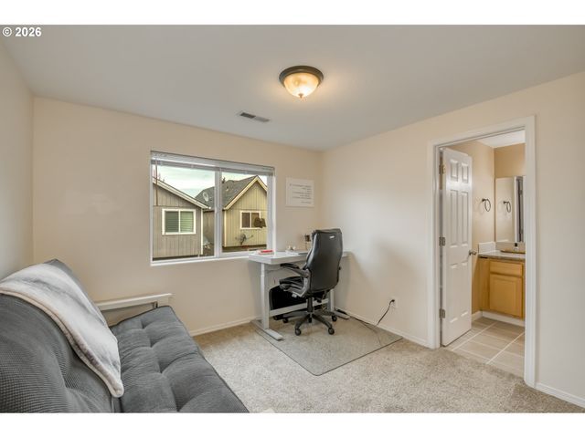 1775 Se LITTLEGEM St, Hillsboro, OR 97123