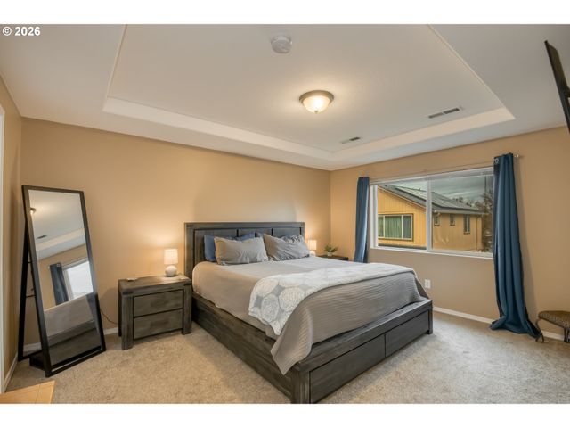 1775 Se LITTLEGEM St, Hillsboro, OR 97123