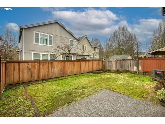 1775 Se LITTLEGEM St, Hillsboro, OR 97123
