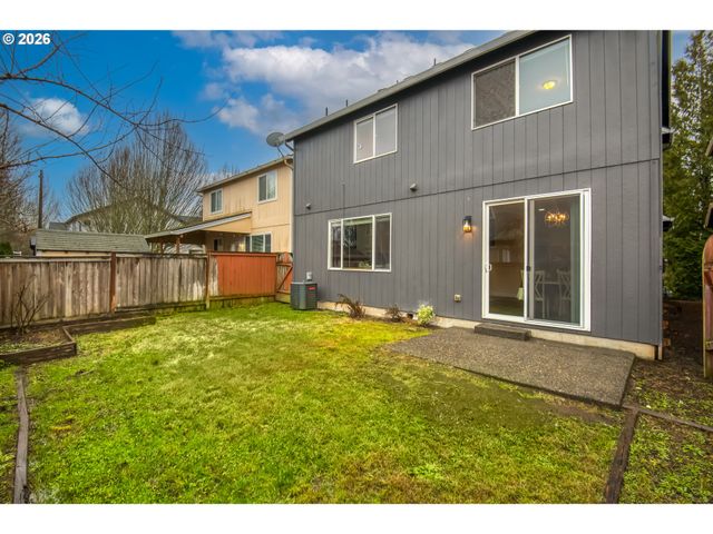 1775 Se LITTLEGEM St, Hillsboro, OR 97123