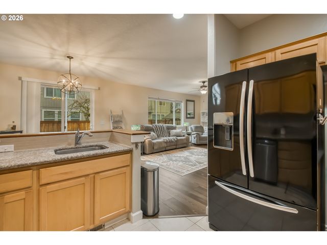 1775 Se LITTLEGEM St, Hillsboro, OR 97123