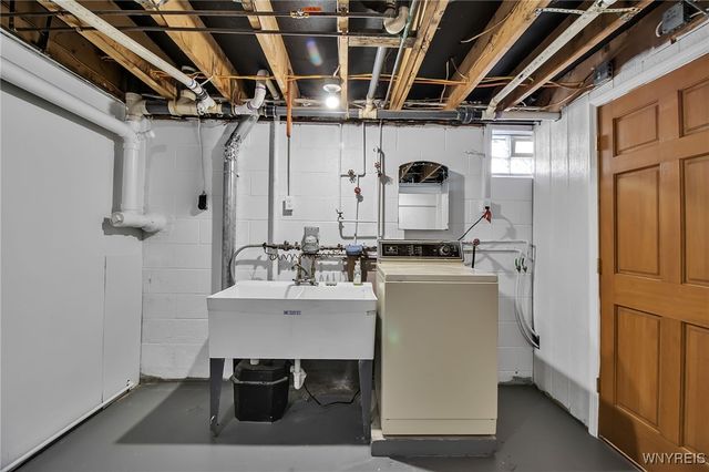 5358 Murphy Road, Lockport Town, NY 14094