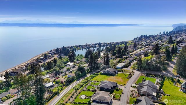 1348 Sunrise Estates Place, Camano Island, WA 98282