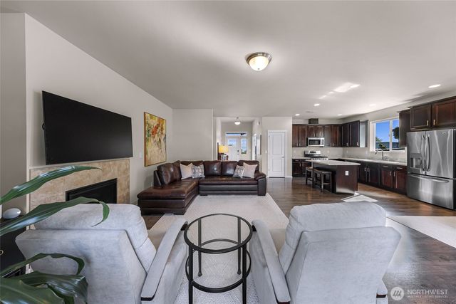 1348 Sunrise Estates Place, Camano Island, WA 98282