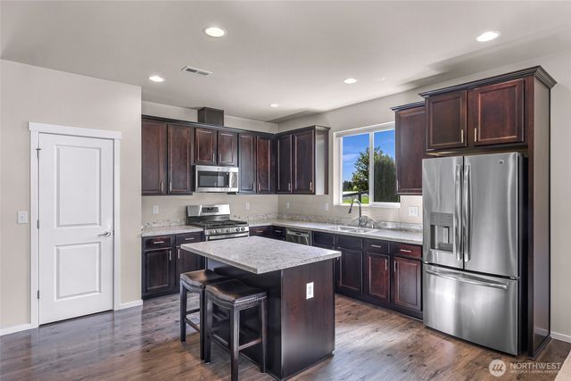 1348 Sunrise Estates Place, Camano Island, WA 98282
