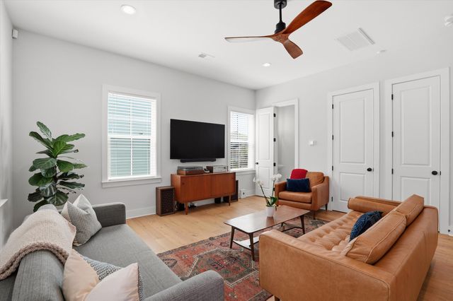 50 Aiken Street, Charleston, SC 29403