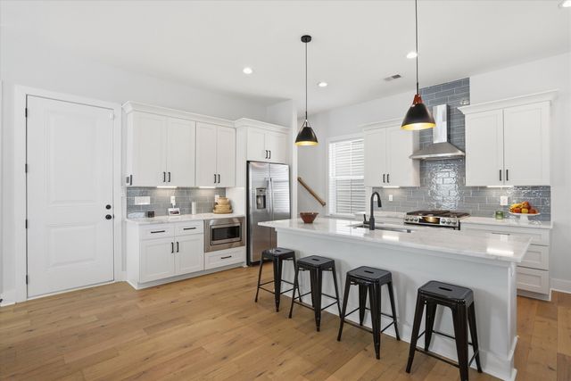 50 Aiken Street, Charleston, SC 29403