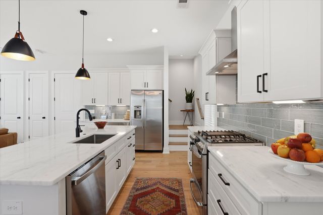 50 Aiken Street, Charleston, SC 29403