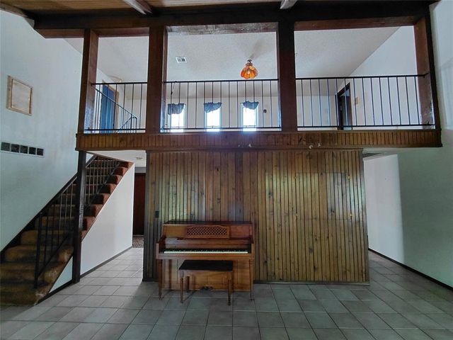 9105 Pebble Lane, Oklahoma City, OK 73132