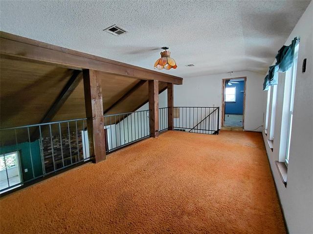 9105 Pebble Lane, Oklahoma City, OK 73132