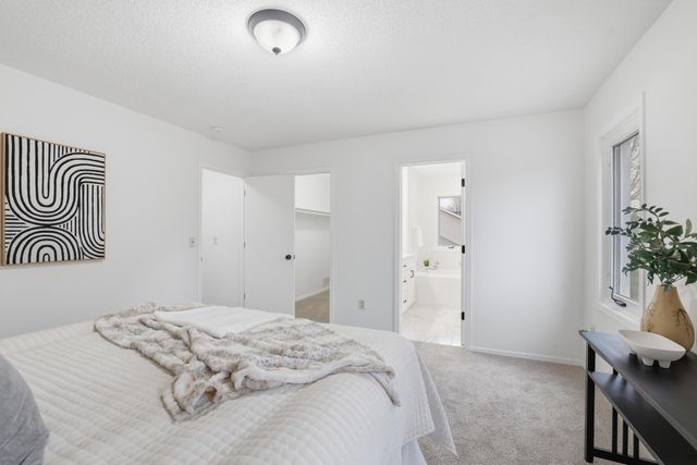 117 117th Avenue NW, Coon Rapids, MN 55448